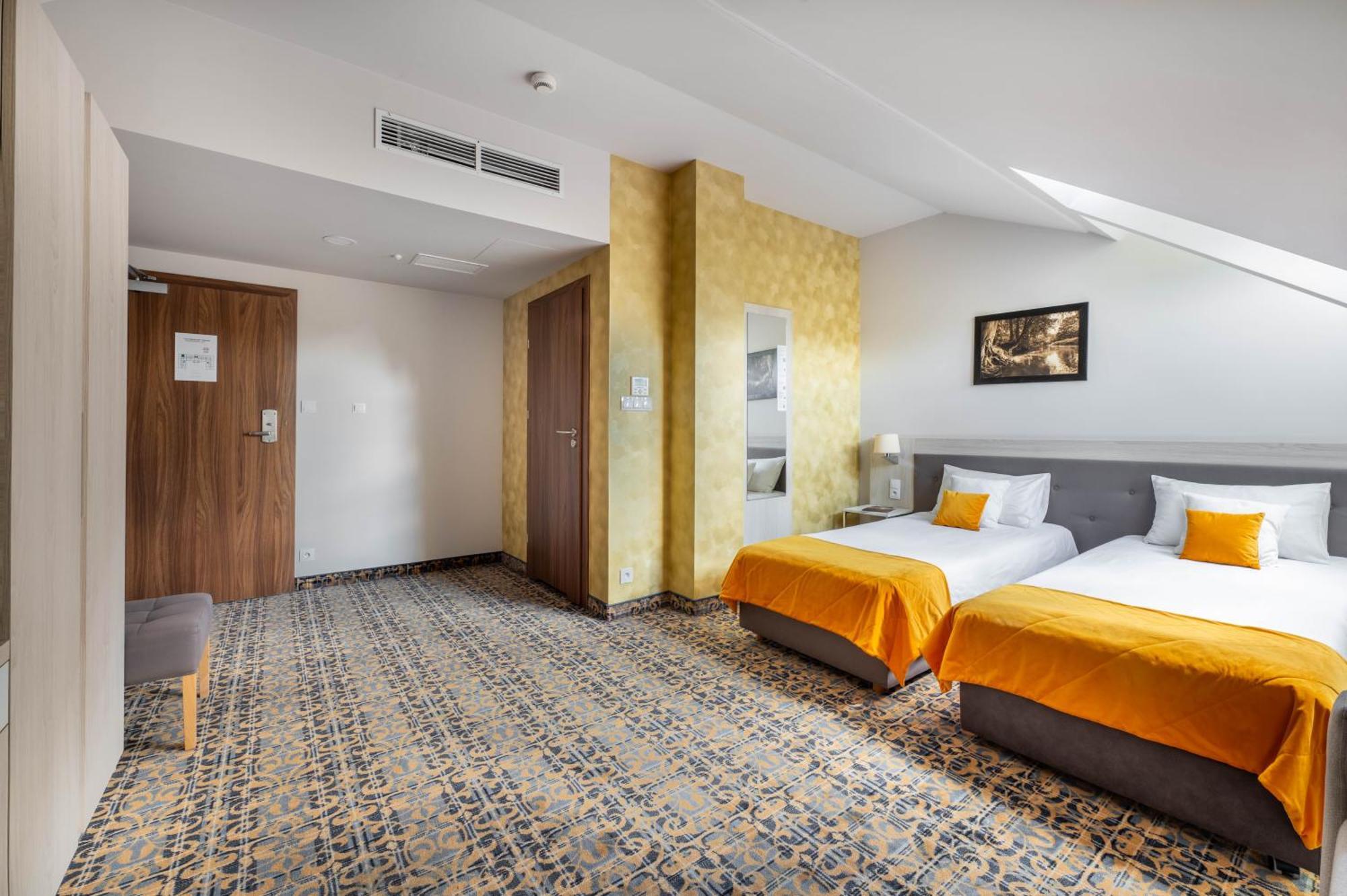 Hotel Arche 쳉스토호바 외부 사진